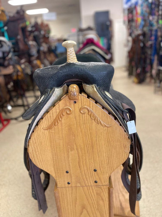 9. 14” Black barrel saddle