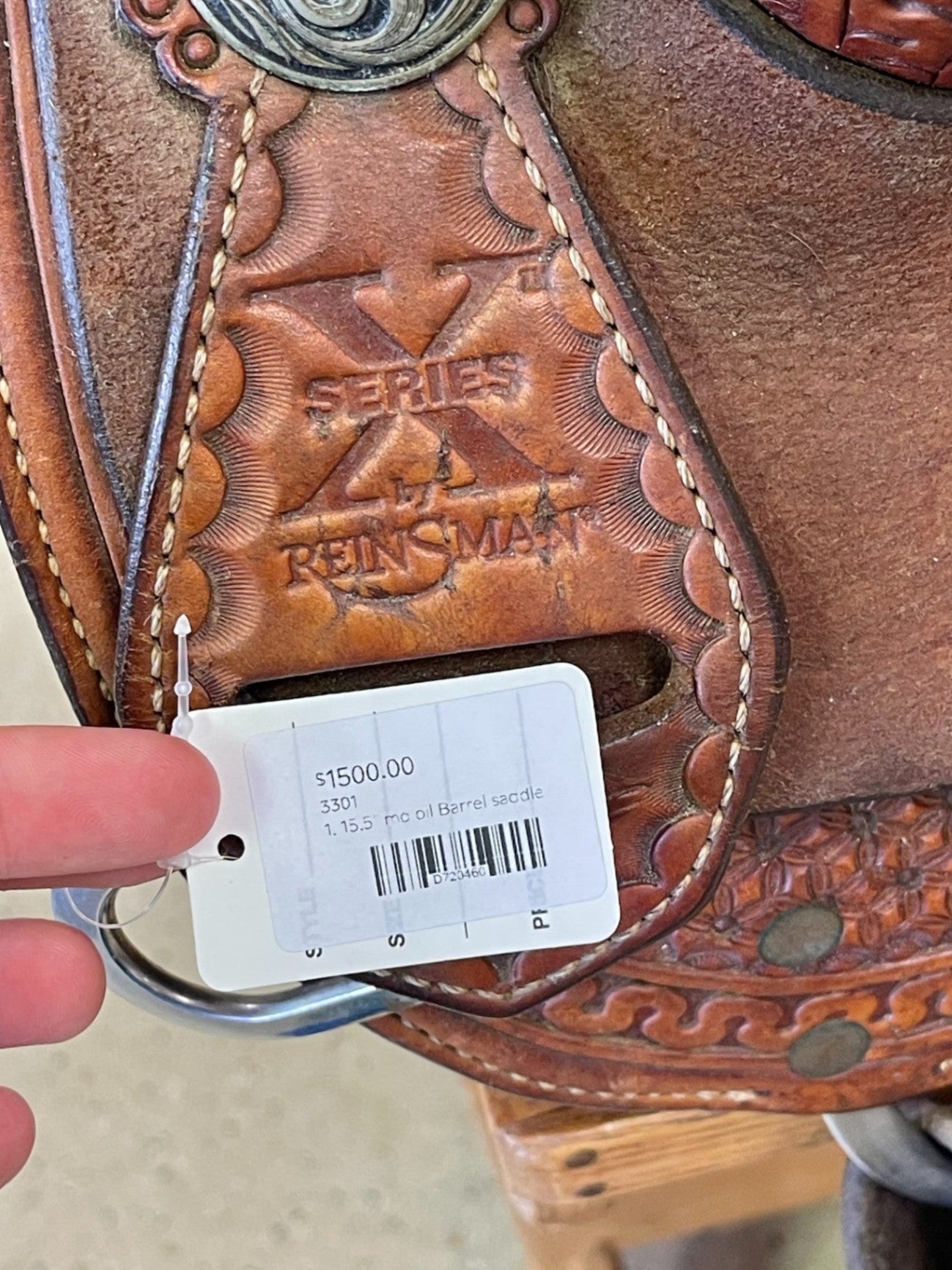 15.5” md oil Barrel saddle w/suede seat, Reinsman X series