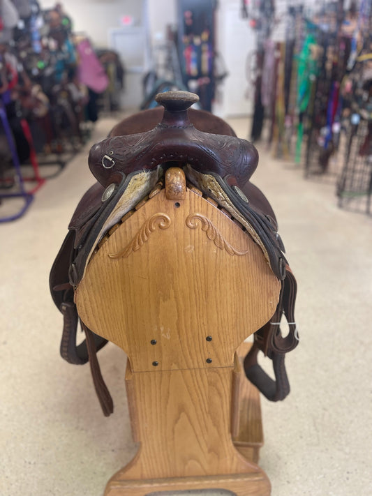 559. 14 1/2 Circle Y saddle