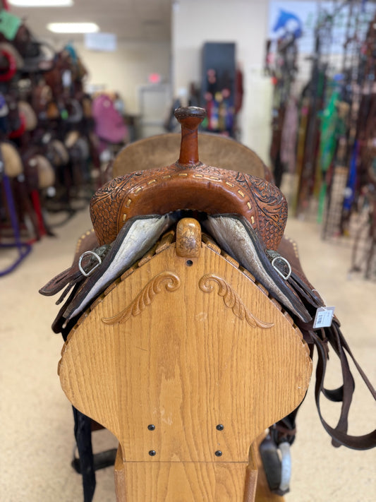 1. 15” FQHB/Wide Platinum 7 roughout barrel saddle, brown buckstitched