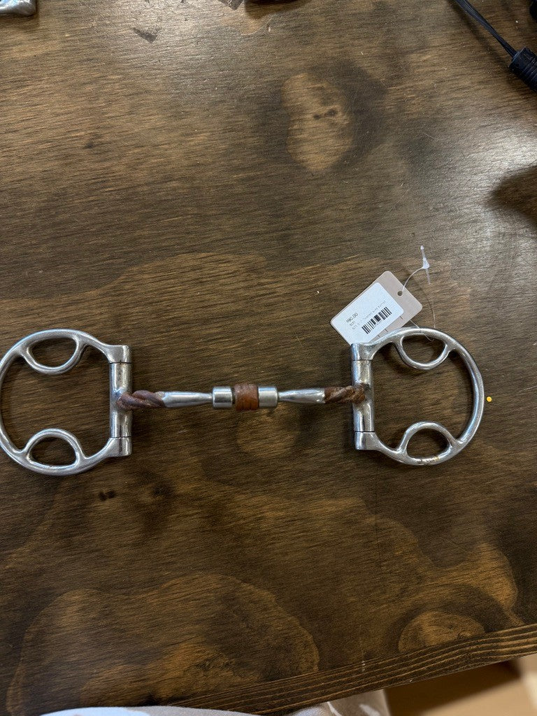 5 ⅛” Twisted wire barrel comfort snaffle, Myler (1)