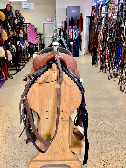 1. 16” Semi/M tree Circle Y Barrel saddle, tooled leather w/back cinch and B/C