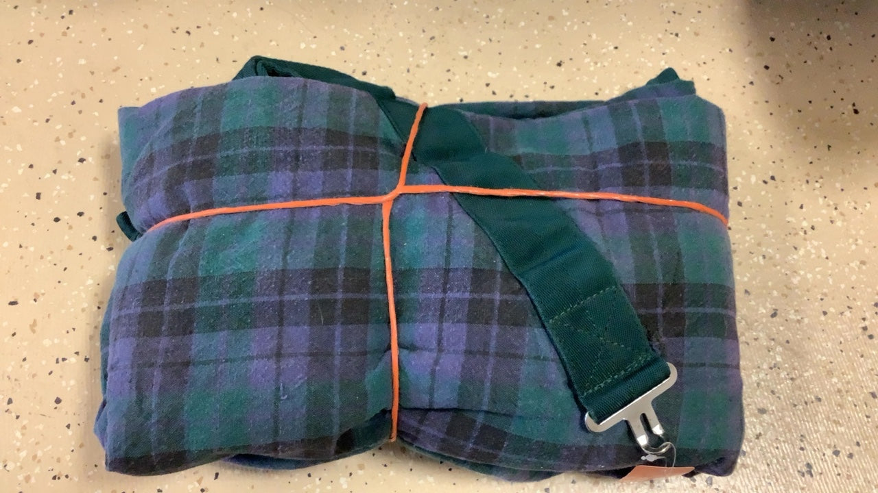 23. 80” navy/green plaid stable sheet