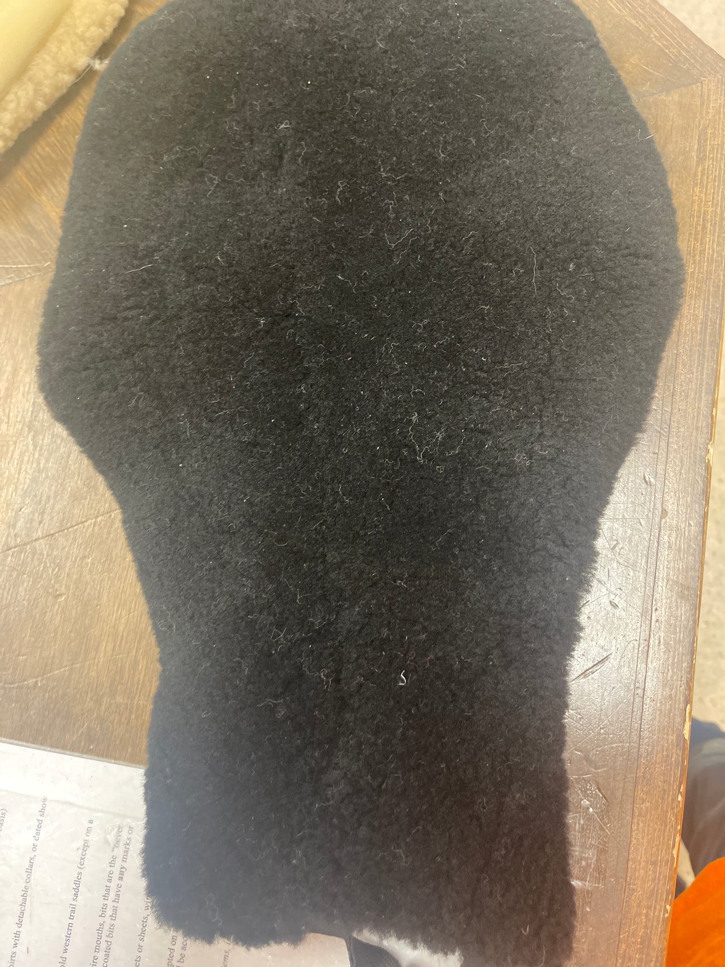 34. Black fleece Seat Saver, tacke002