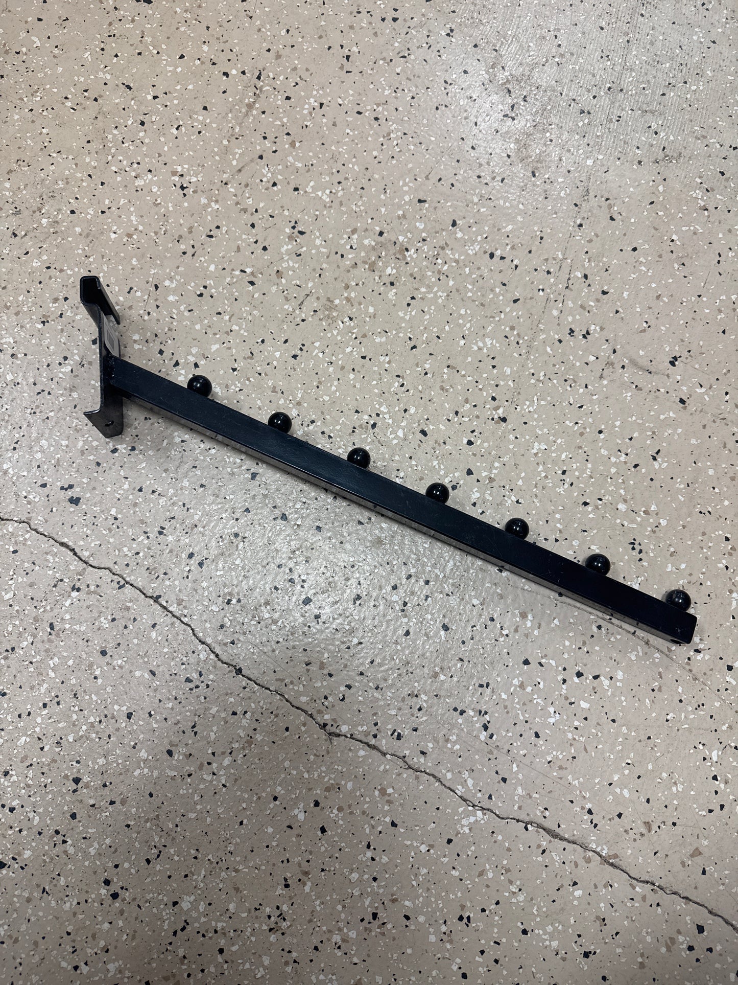 Black 7 knob Waterfall hook for gridwall