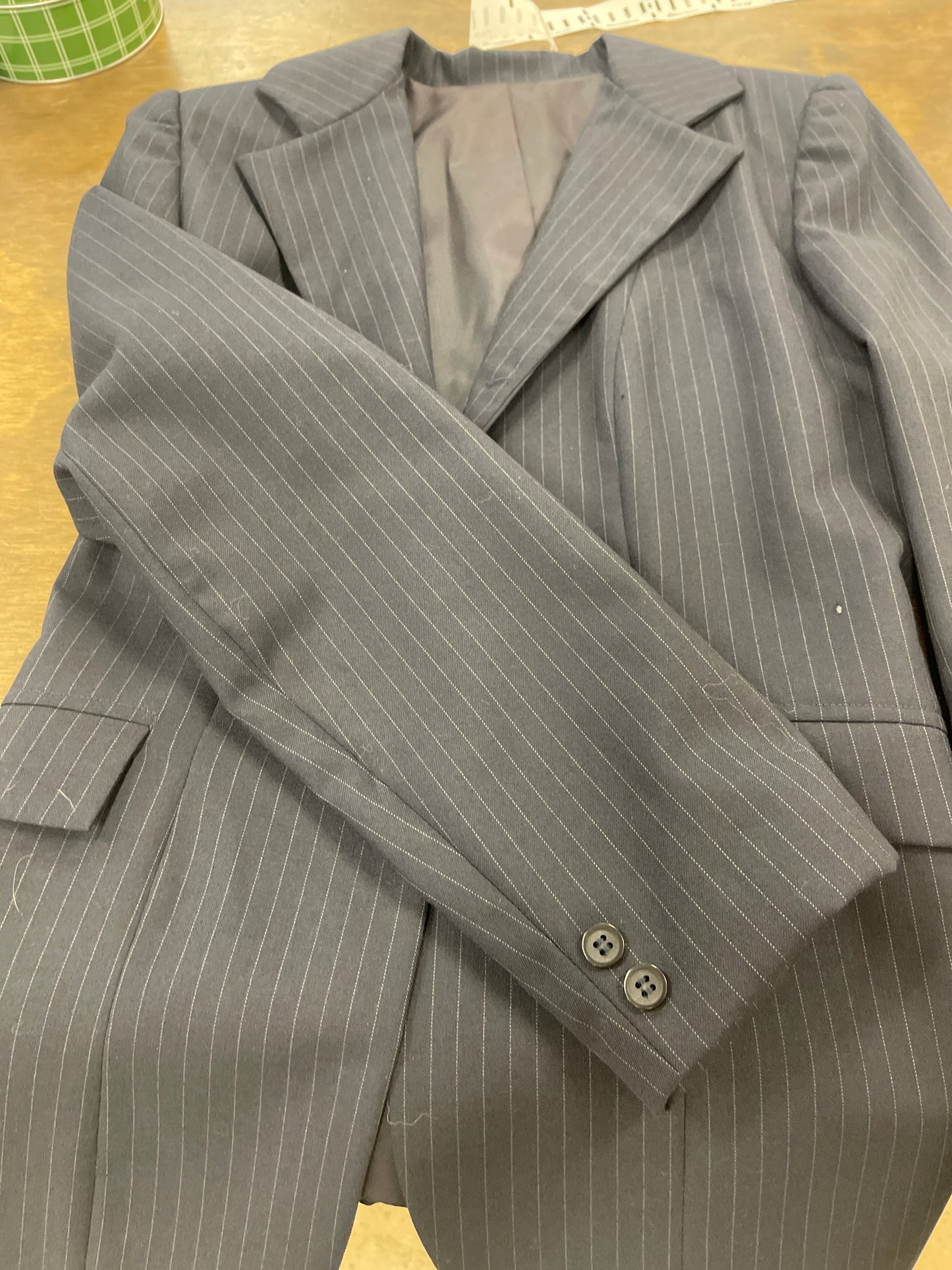 Lds 12 Navy pinstriped show jacket, Lakeshire coats096