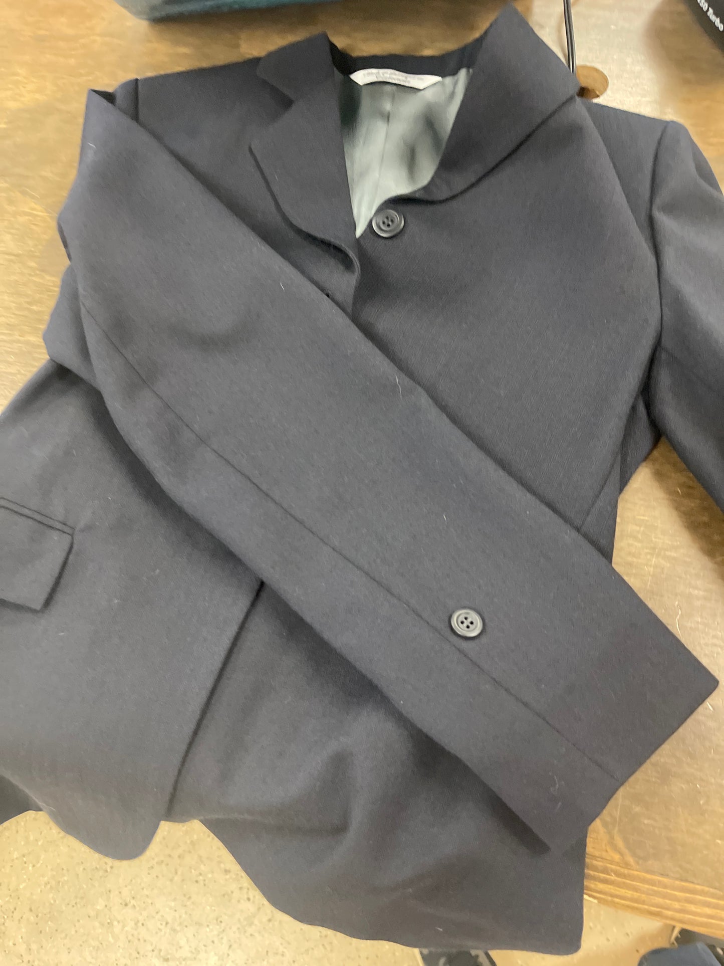 Kids 16R black show coat with grey lining, the Elite coats054