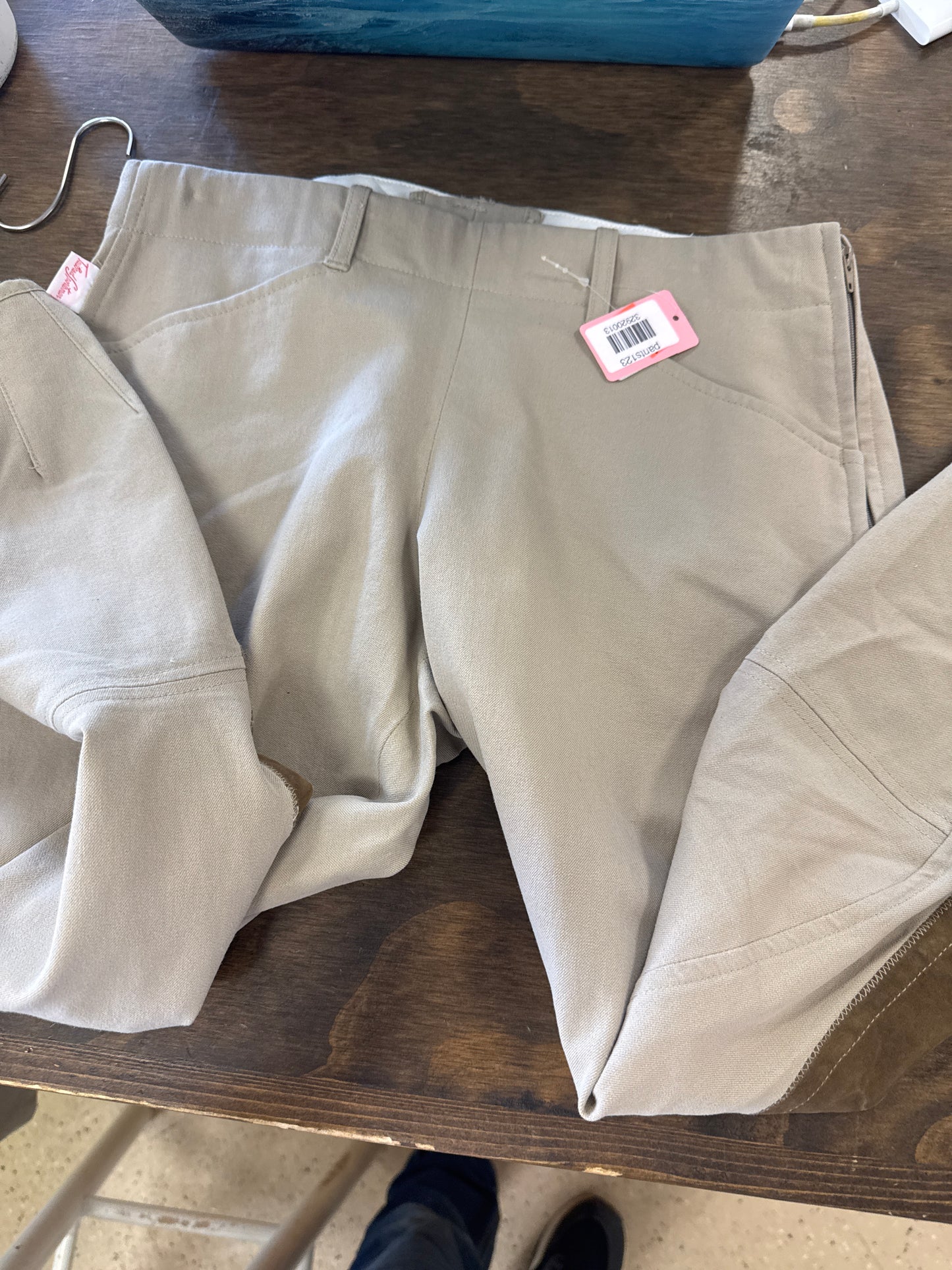 13. Lds 28 Tan Knee Patch side zip breeches, Tailored Sportsmen, pants123