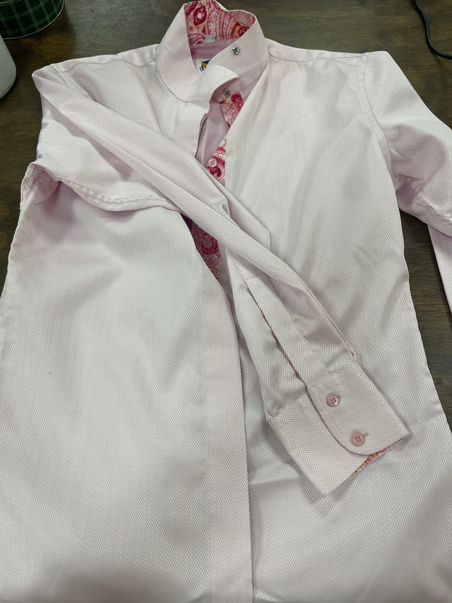 Lds 36 Pink Long Sleeve show shirt with pink paisley collar, Royal Highness shirt088