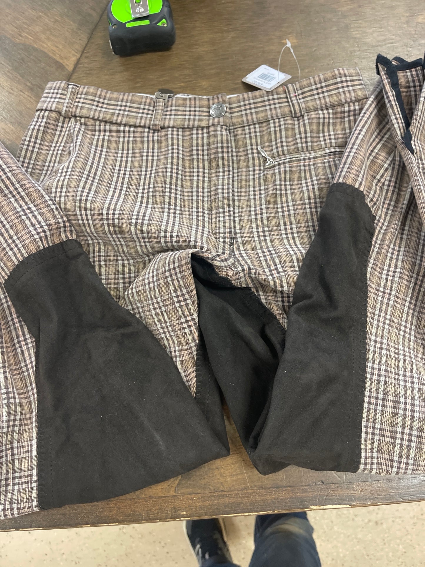 Lds 26 Tan and Brown plaid Suede Full Seat Pikeur Breeches, pants162