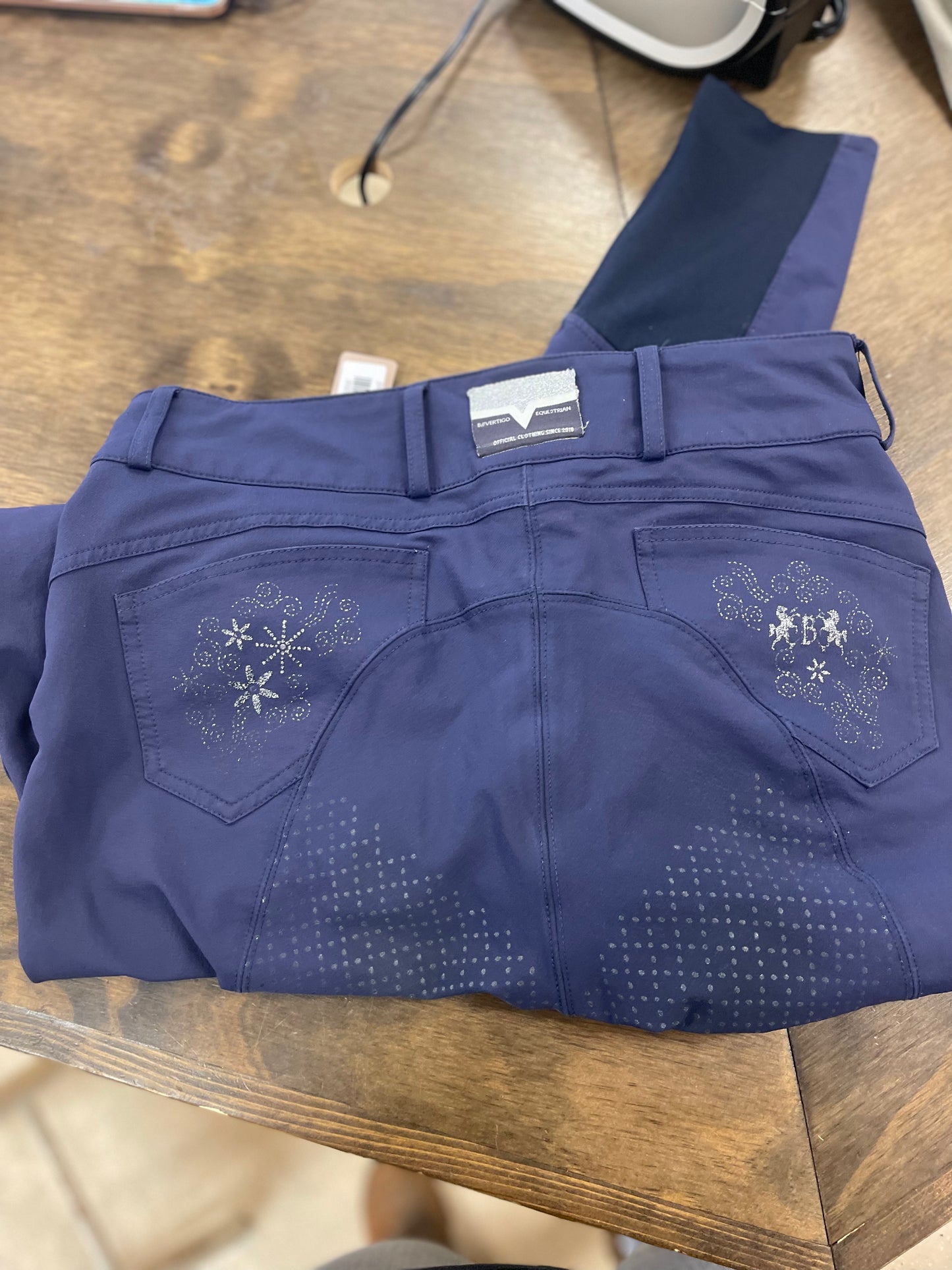 46. Lds 28 Navy silicone Full seat Breeches, B Vertigo, pants140