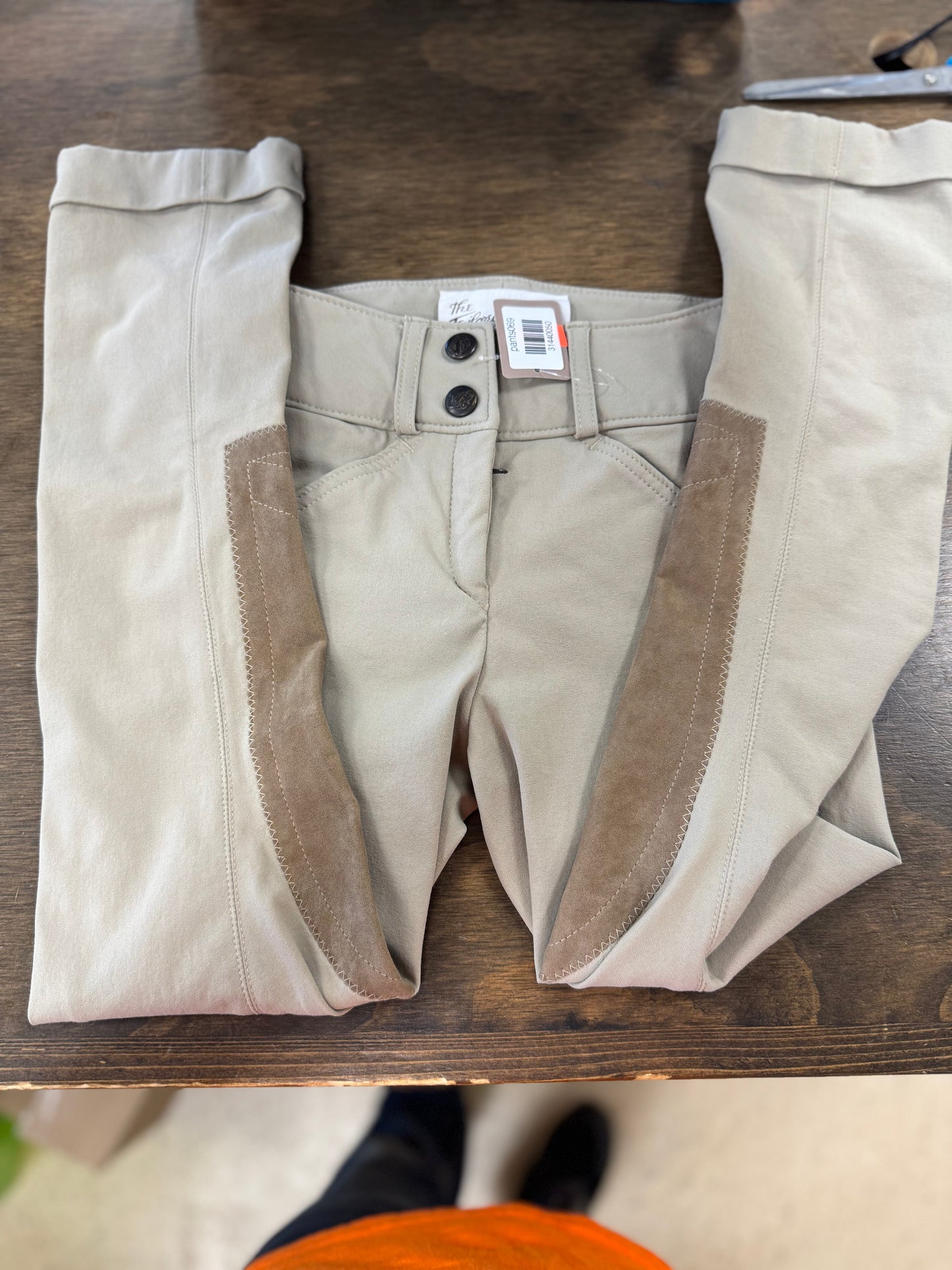 50. Kids 6 Tan Knee Patch Tailored Sportsmen jods, pants069