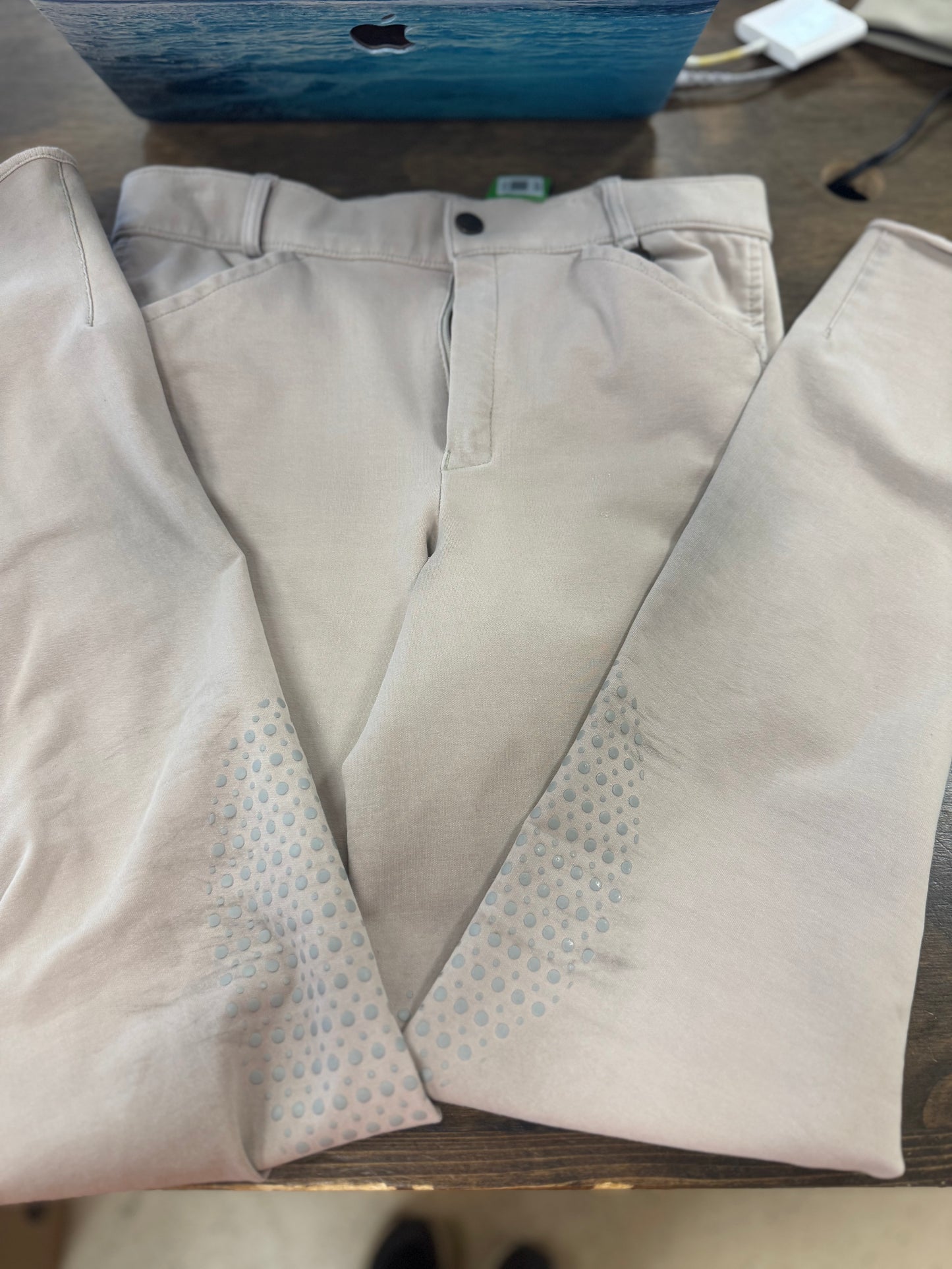 23. Kids 18 Tan silicone knee patch breeches, pants083