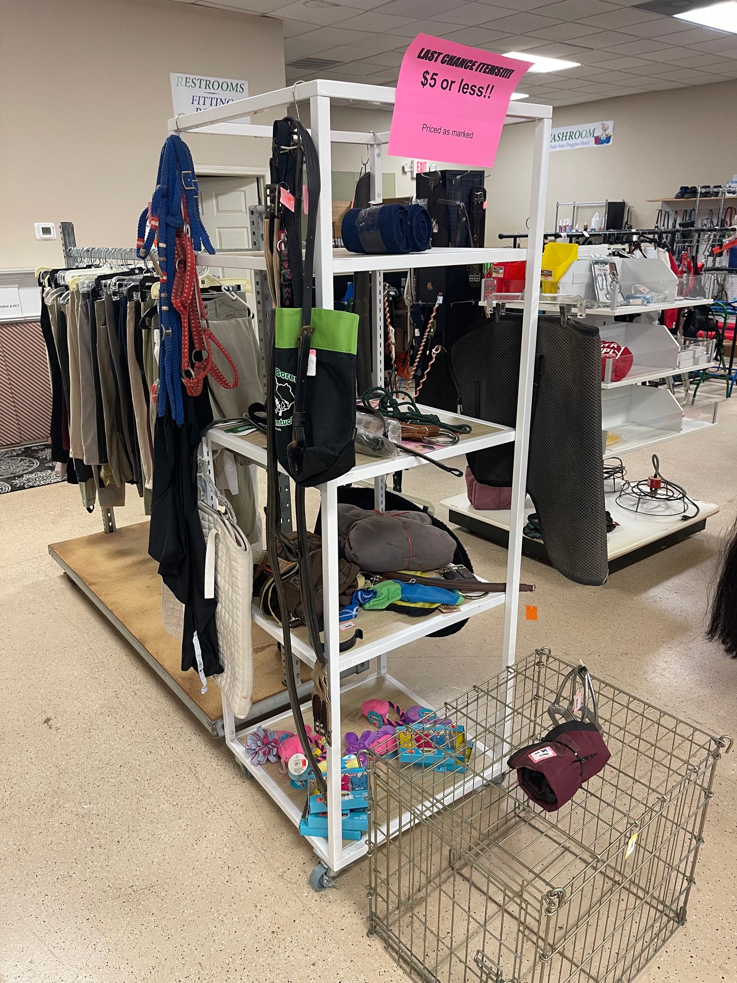 Freestanding white cube cart rolling fixture