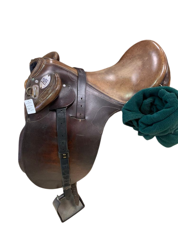 54. 16”AU Endurance saddle w/stirrups and cover