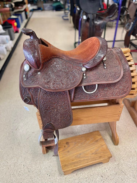 16” Western show/work saddle, dk oil rust seat, no visible brand