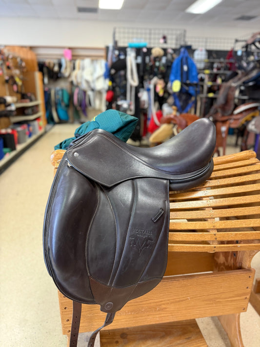 2. 17.5” M Tree 2A flap, Brown Voltaire Adelaide Dressage Monoflap Saddle