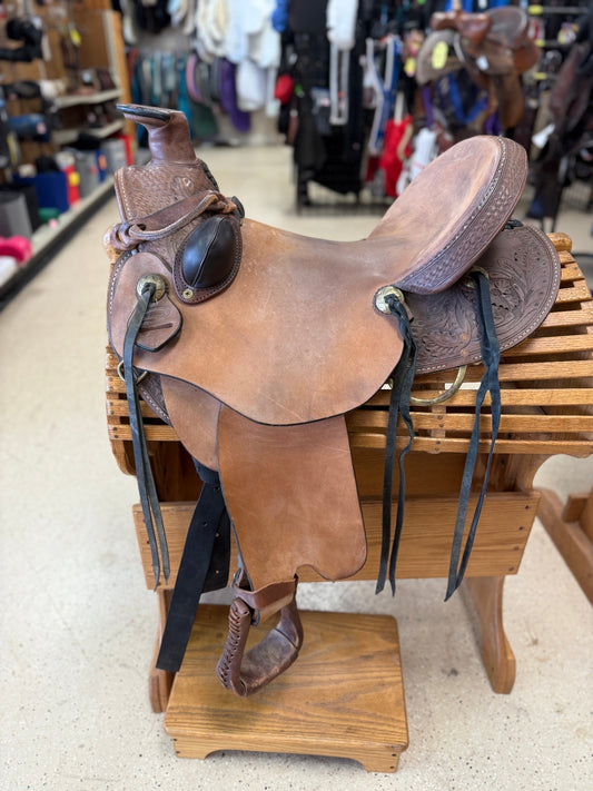 3.  16” Semi/M tree brown slick seat lightweight wade trail saddle, Dakota