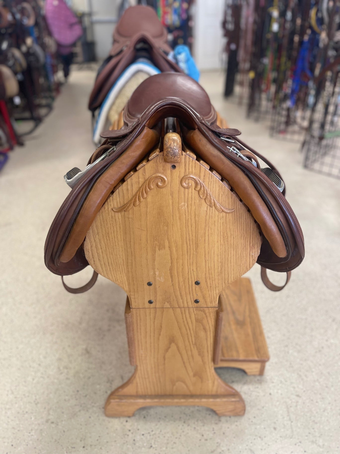 2.   16.5” Wide tree AP/jump saddle w/irons, Crosby