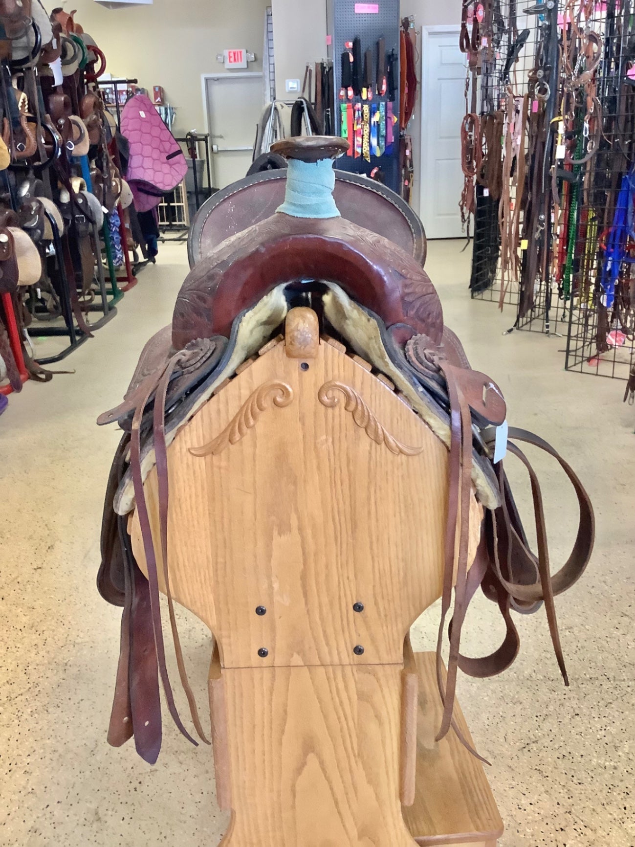 4. 16” Wade seat roper style saddle