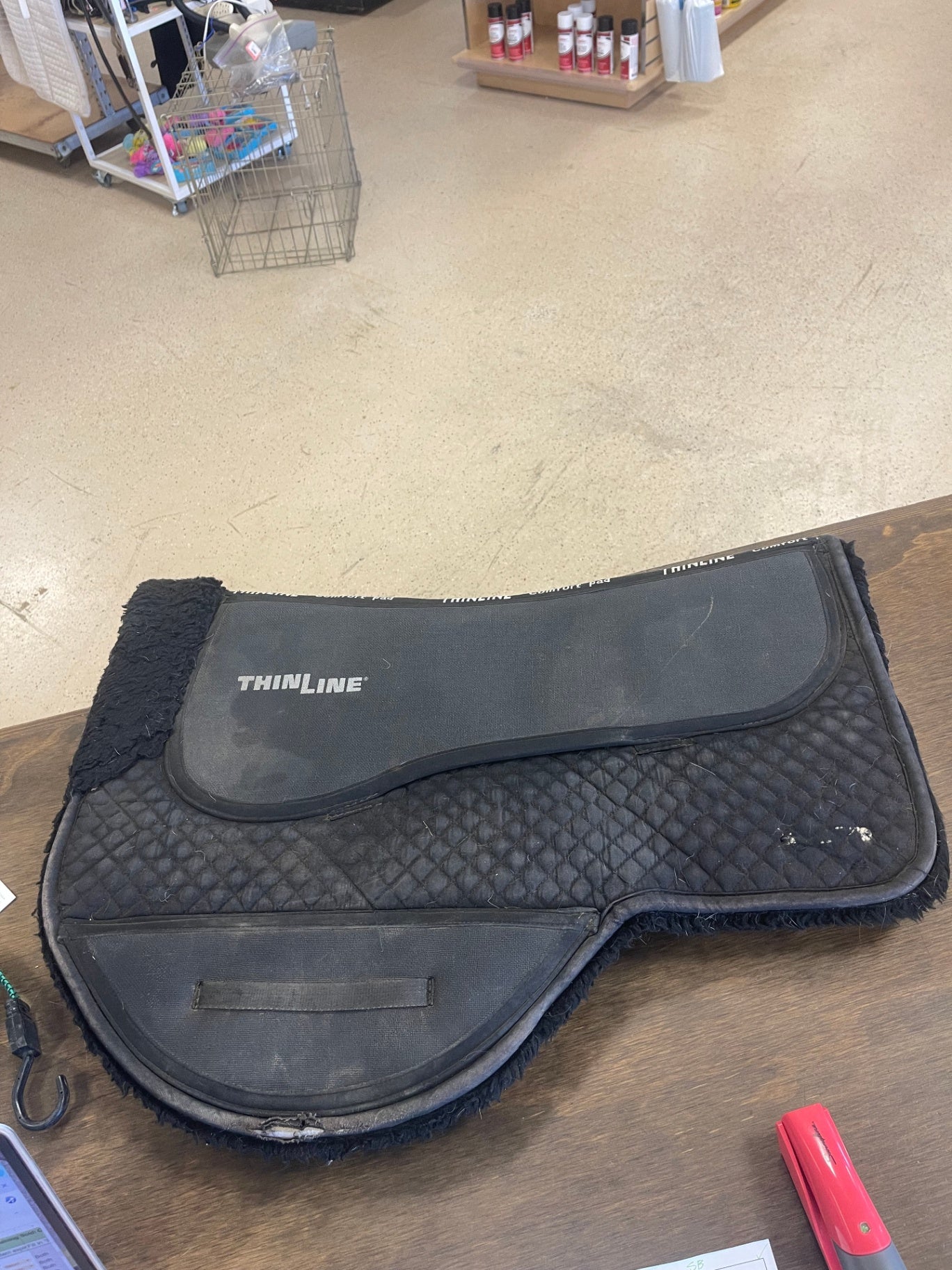 95. 27" Black Fleece Lined western pad, thinline Shimmable,