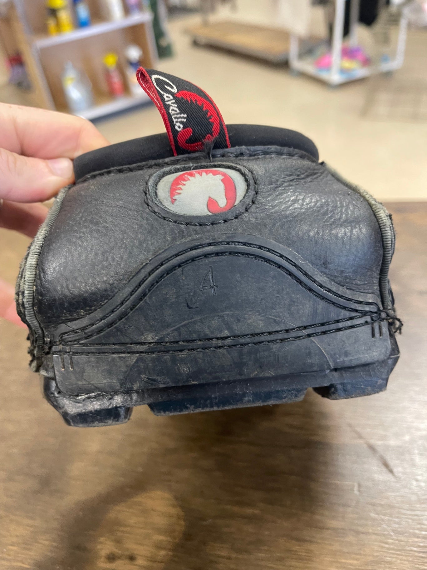 21. Sz 4 Cavallo Trek Boot singles, (X2)