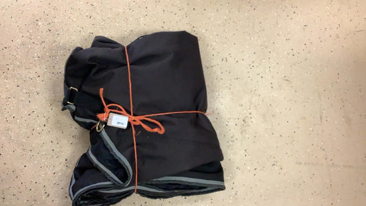 24. 72’’ Black Closed Front Blanket Schneiders