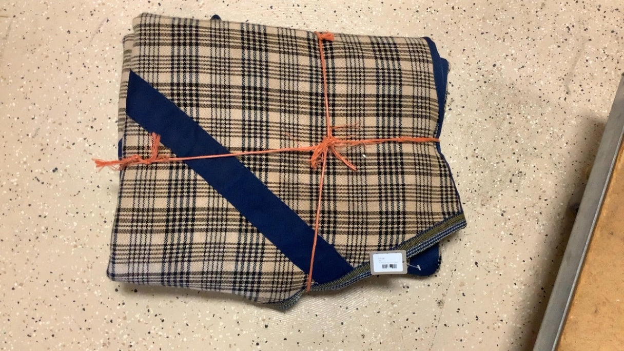 13. 68-72ish 5A Baker stable blanket, no tail strap