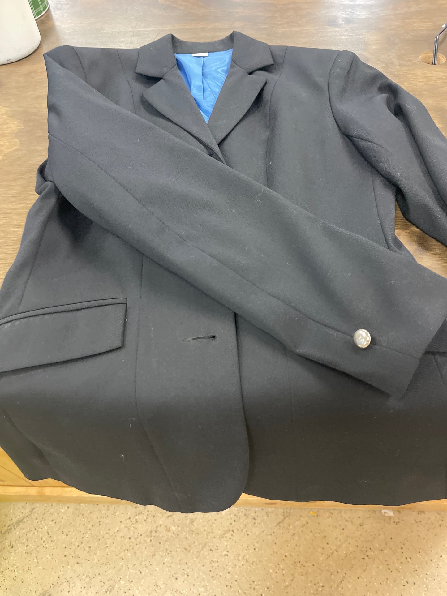 Lds 8 black dressage  coat with blue lining, chrome buttons, Devon Aire coats100
