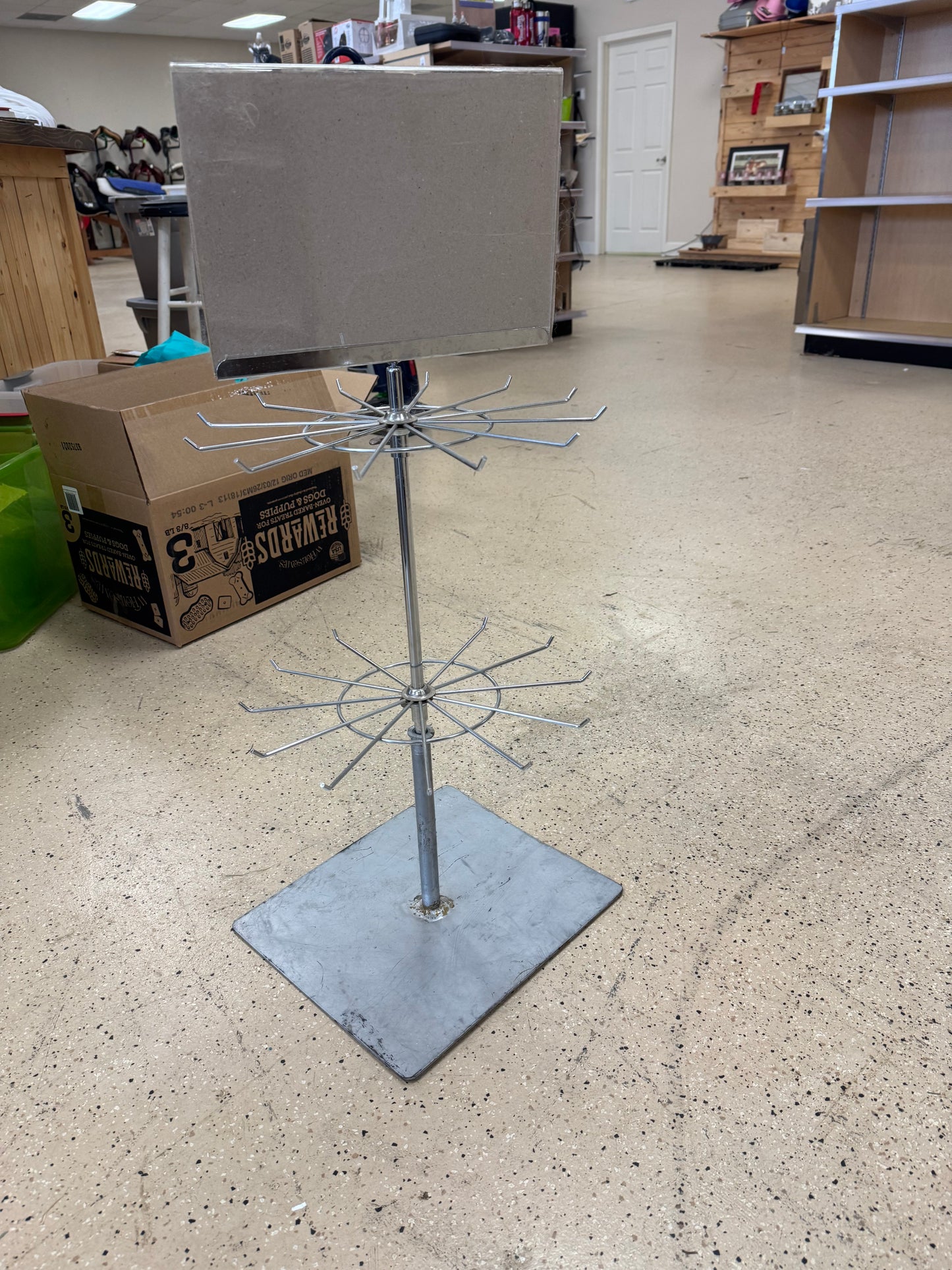 Metal 2 tier spinning display rack with sign