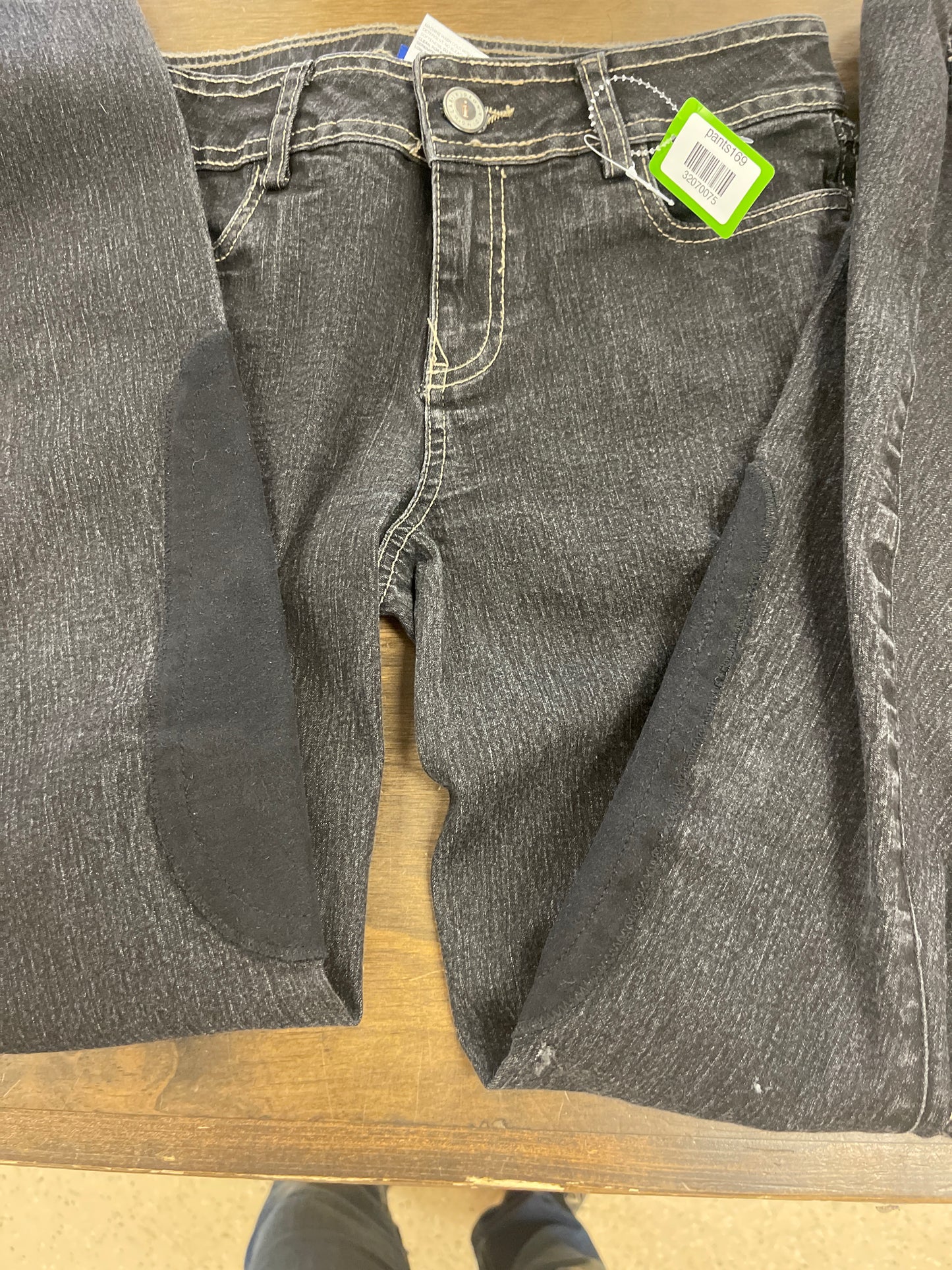 Lds 26 Black jean Knee Patch breeches w/horsehead detail on pockets, Irideon pants169