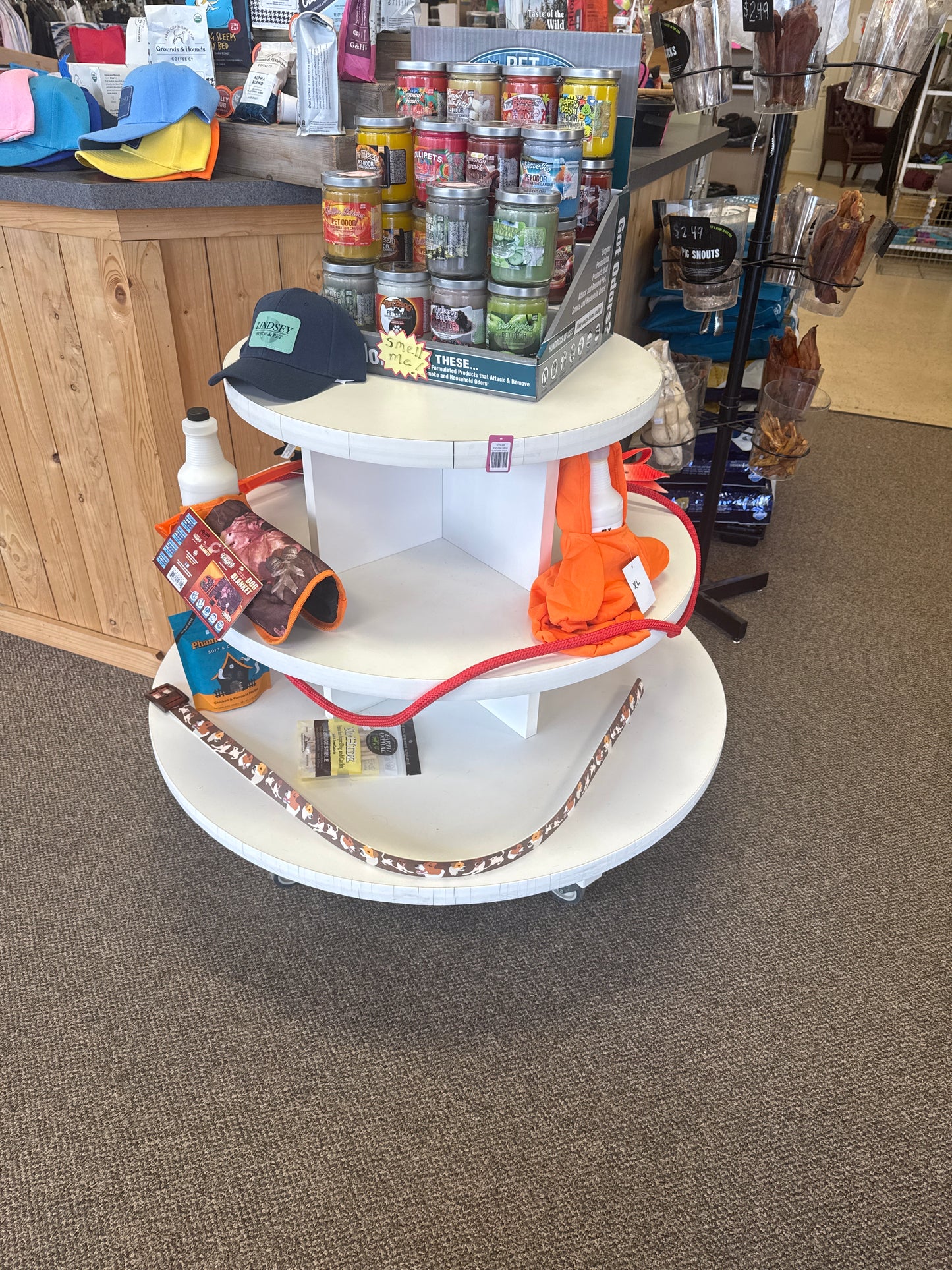 4'x4' 3 tier rolling round table shelving unit (hats display)