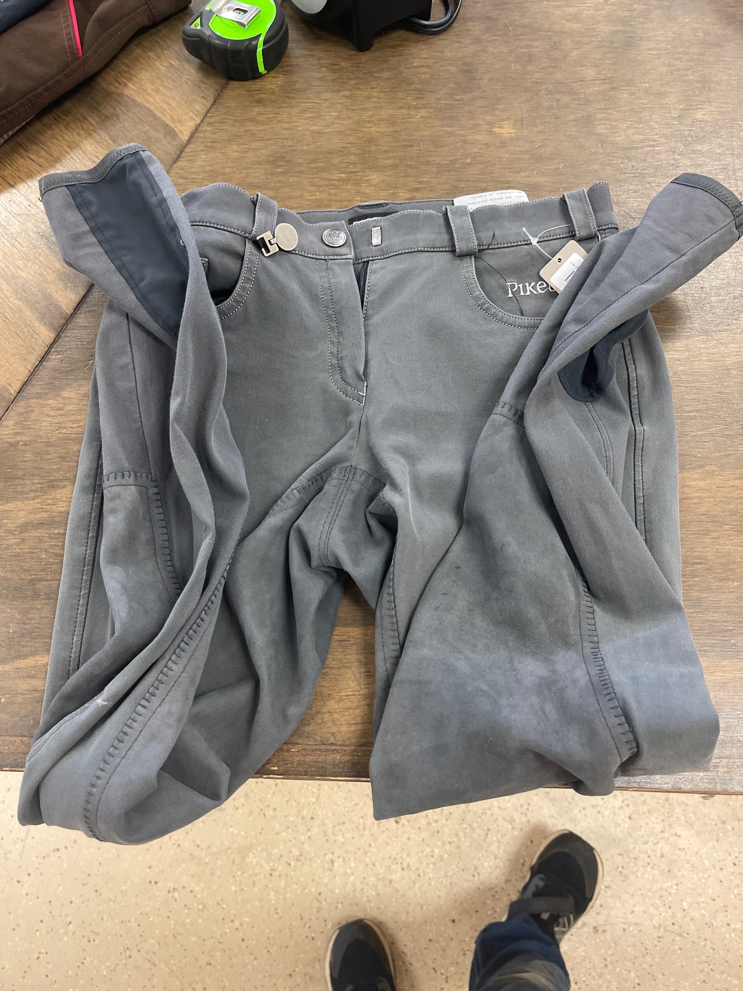 Lds 26 Grey Suede Full Seat Pikeur Breeches, pants163