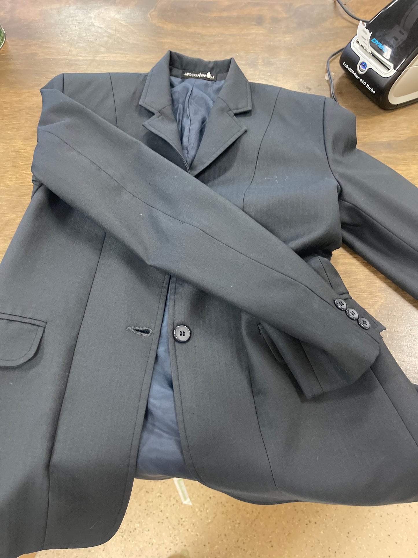 Lds 10L Black Show coat with navy lining, Ovation coats082