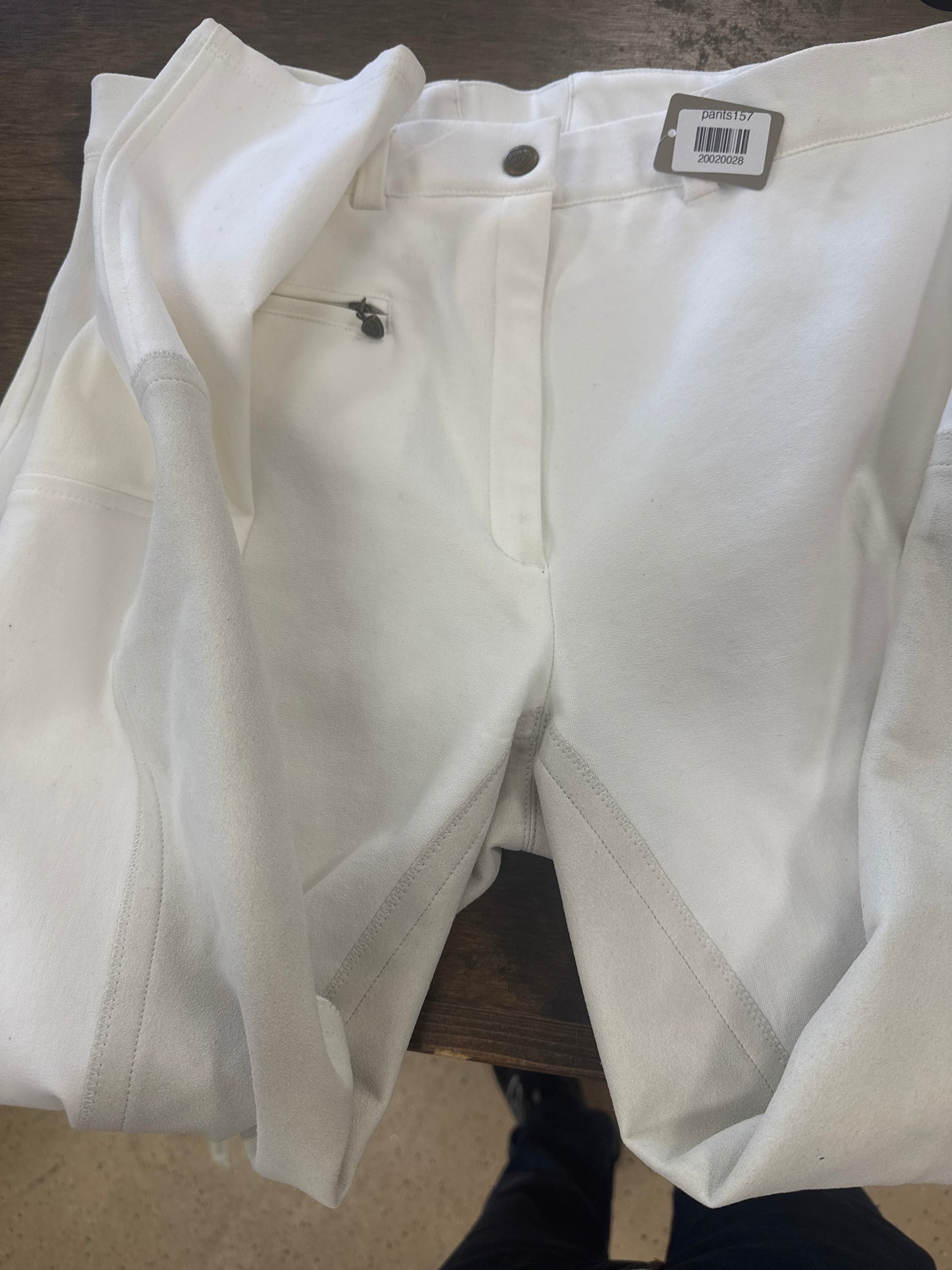 12. Lds 32R tan and cream Suede Full Seat breeches, Pipers, pants156