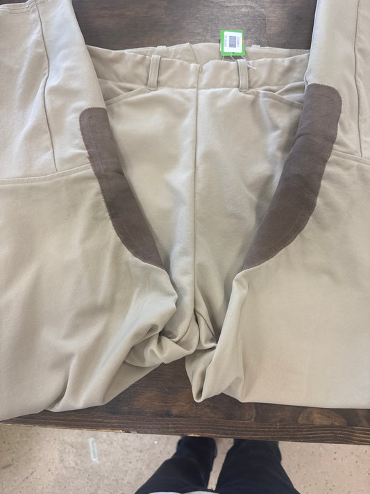 29. Lds 32L Tan Knee Patch Ariat breeches, side zip, pants152
