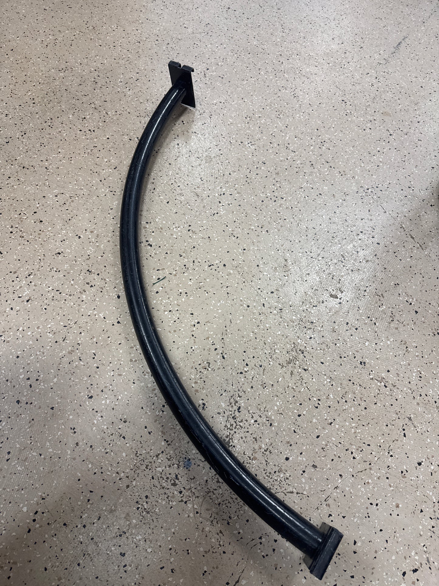 38" Black Curved hangrail for Gridwall corner