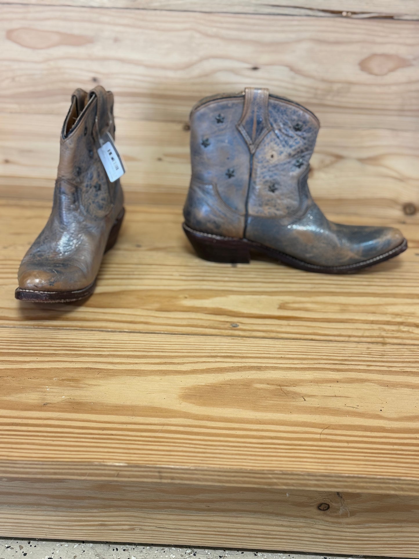 15. 6 ½ grey/copper Bed Stu real leather ankle boots, wboots08
