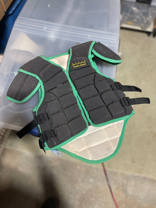 Casel Equi kids black and green body protector