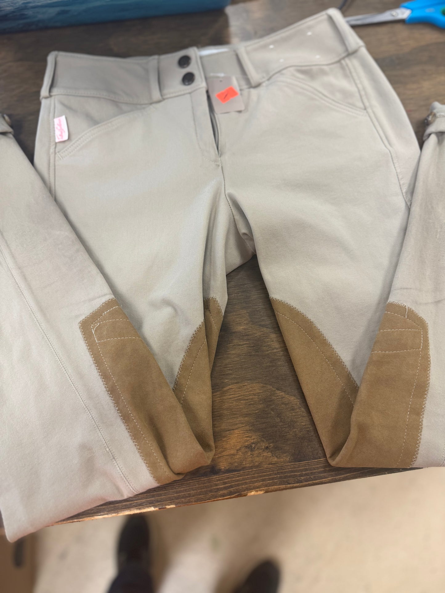 61. Kids 16 Tan Knee patch Tailored Sportmen Jods, pants081