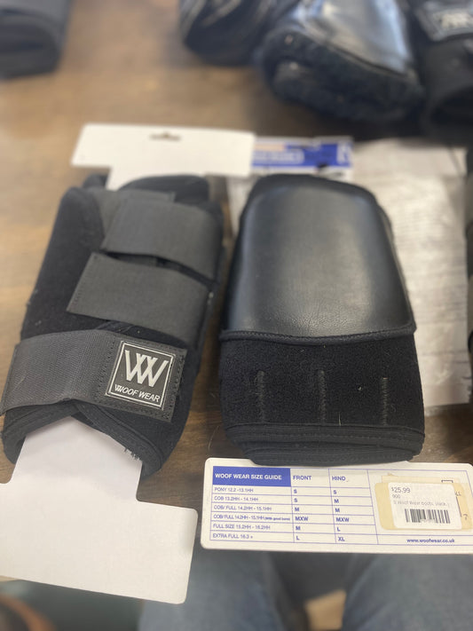 Sm black Woof Wear boots, set of 2 Like New, Wraps029
