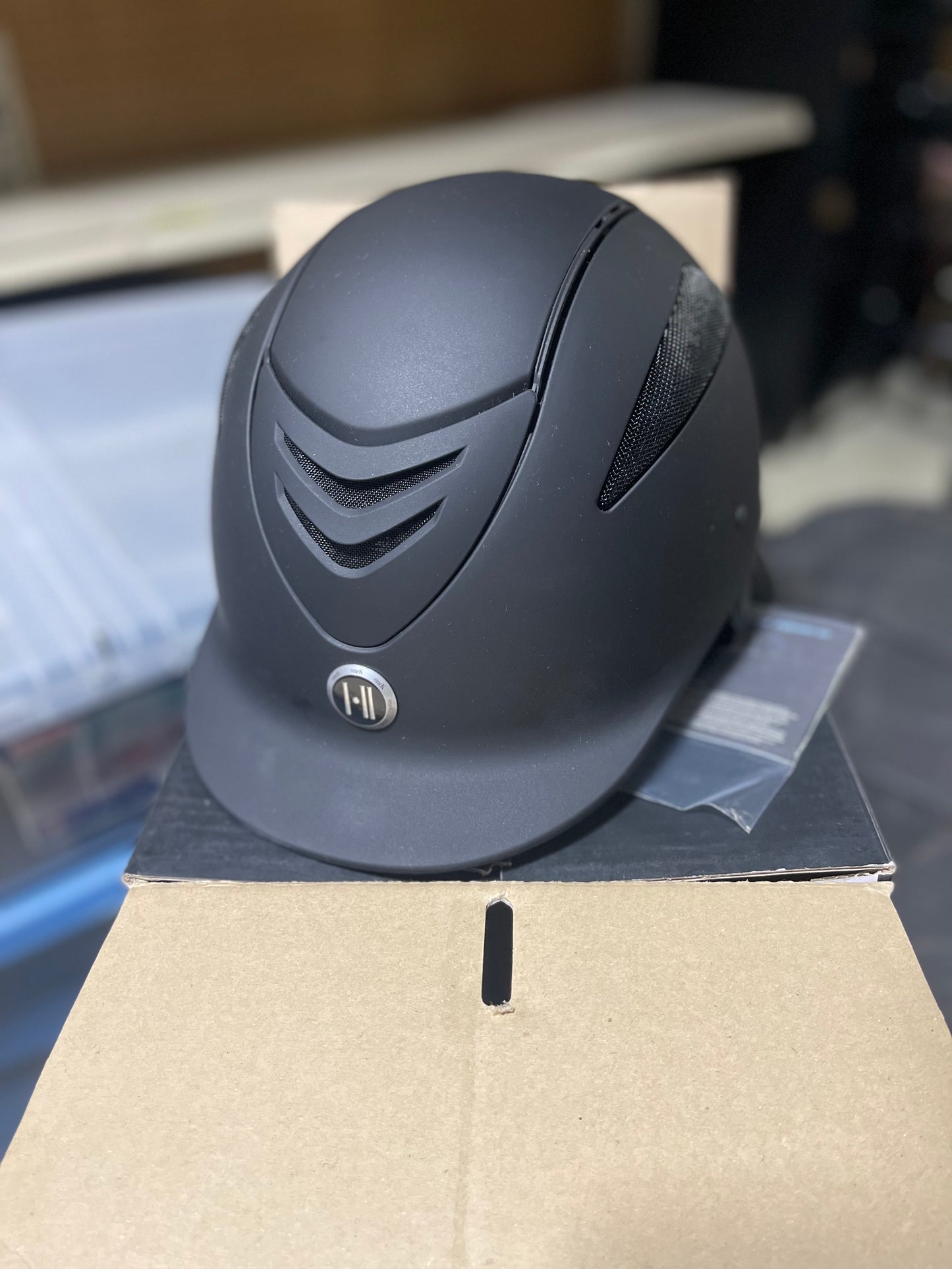 Ovation M Class MIPS helmet, X-Large Black Matte