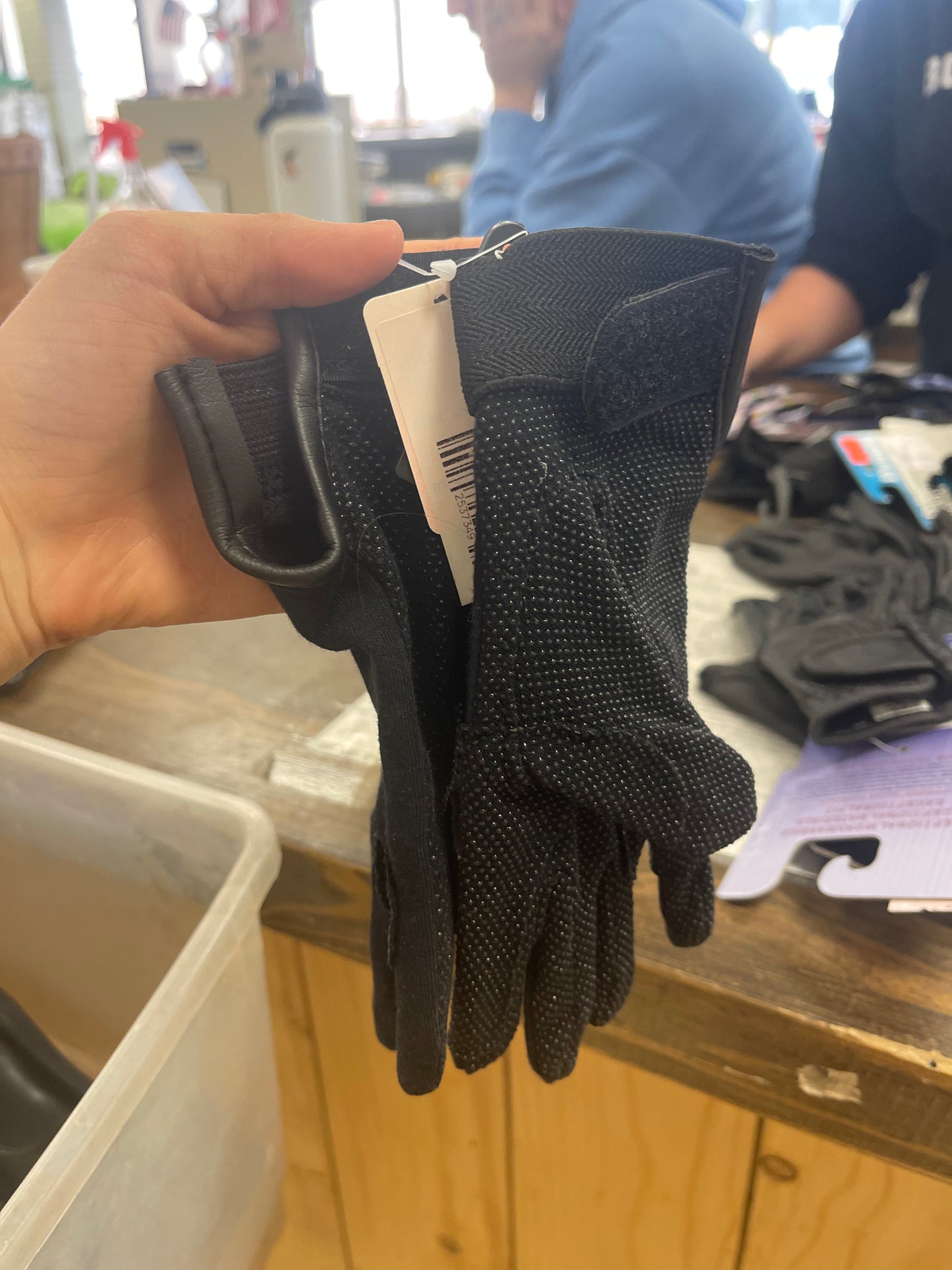 820. Sz 6/small SSG pimple grip gloves, NWT, Glove013