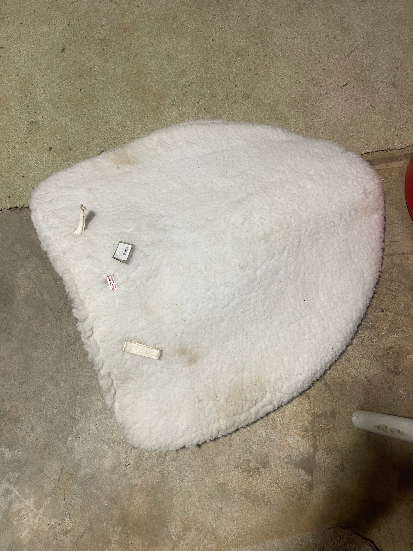 Cloud 9 Fleece round barrel pad, lightly used 28" long with 15" drop.