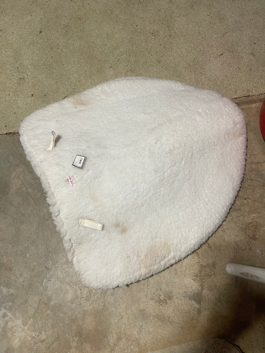 Cloud 9 Fleece round barrel pad, lightly used 28" long with 15" drop.