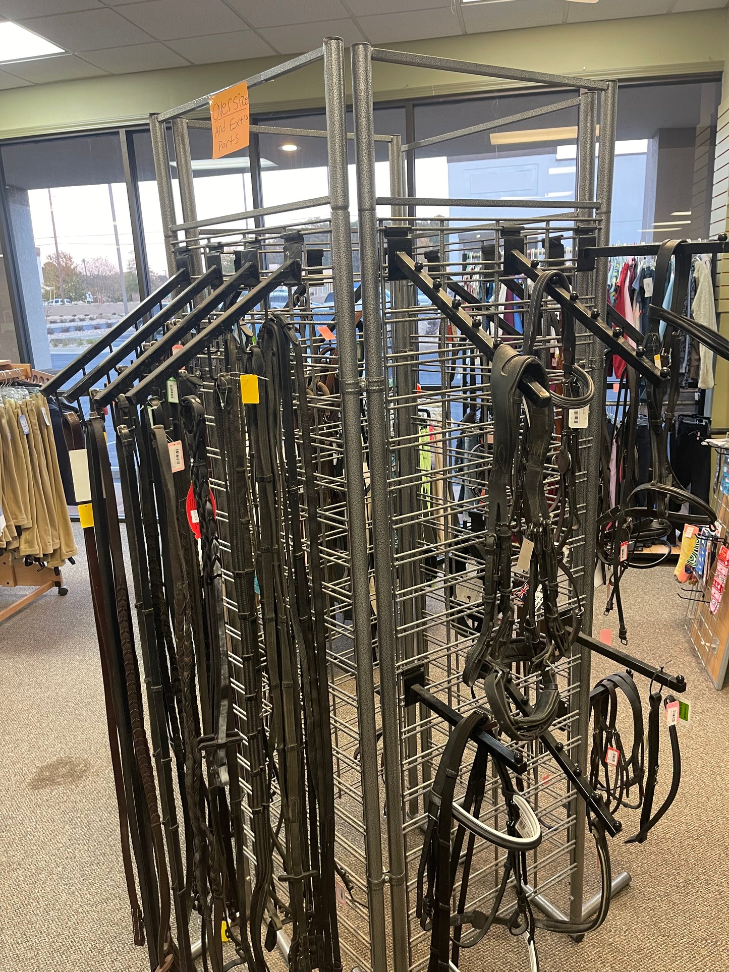 4ft Round silver rolling clothing racks