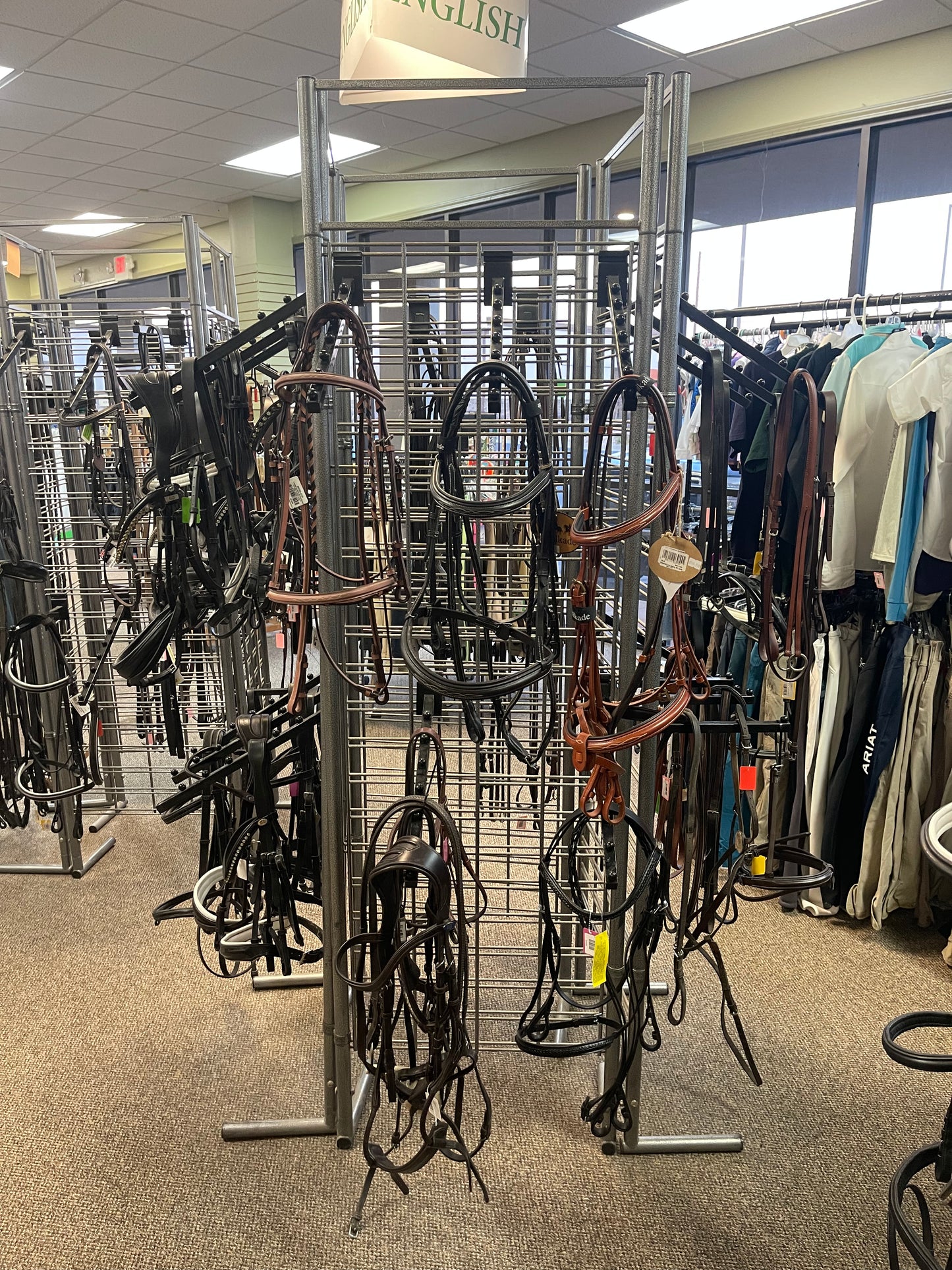 4ft Round silver rolling clothing racks