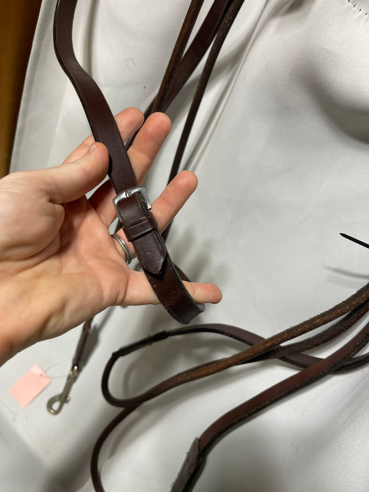 Brown Rolled leather draw reins with bolt snaps, nearly new very lightly used