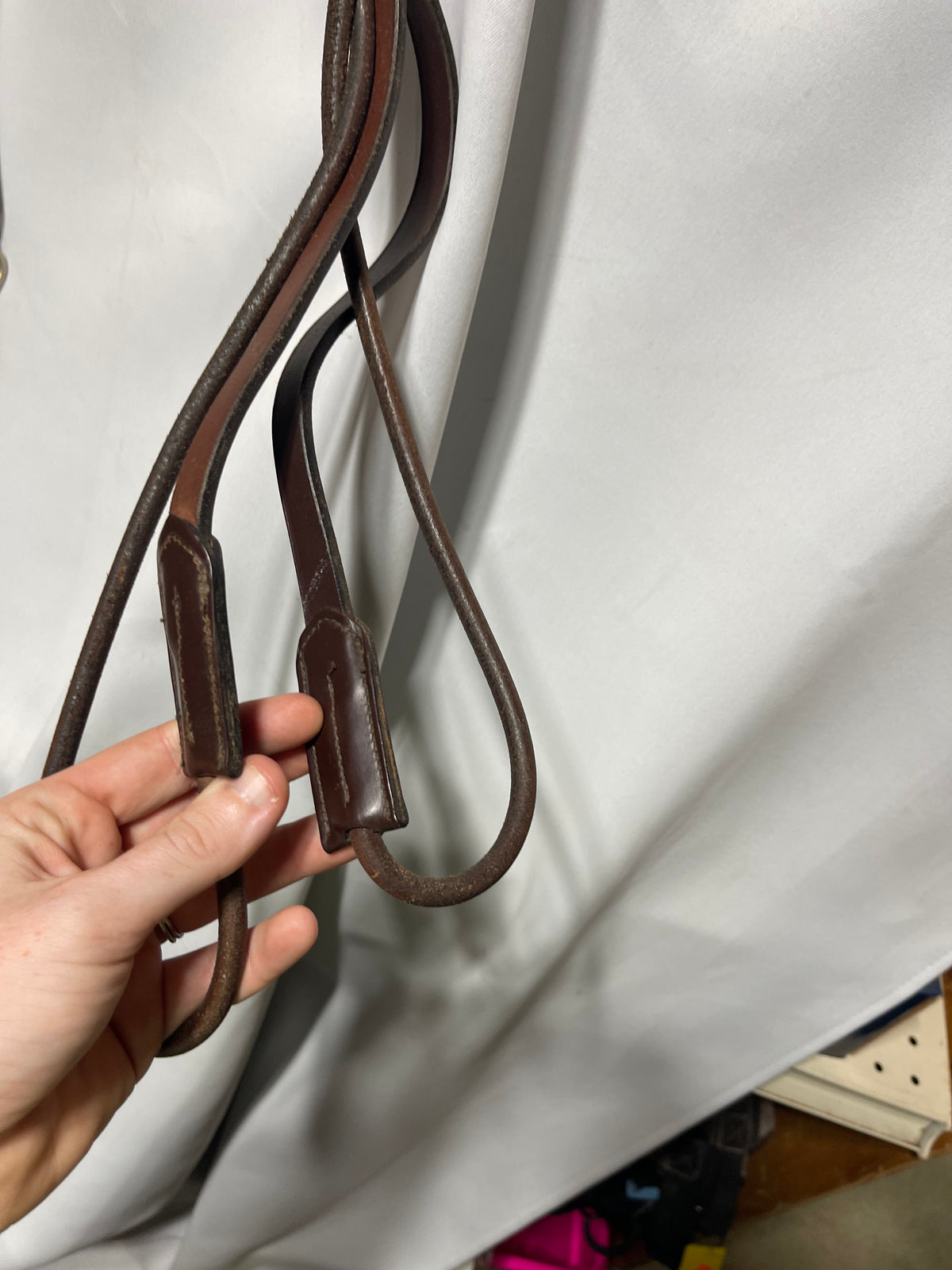 Brown Rolled leather draw reins with bolt snaps, nearly new very lightly used
