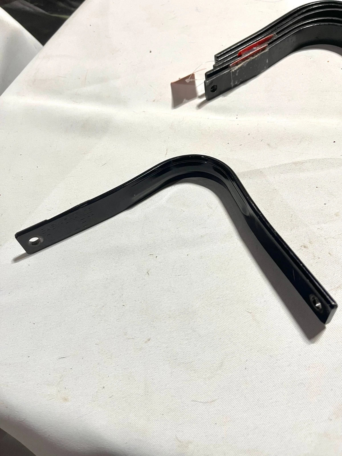 Single sz Medium Black Wintec Gullet- no physical Wintec markings or stamps on gullet because it's an older model